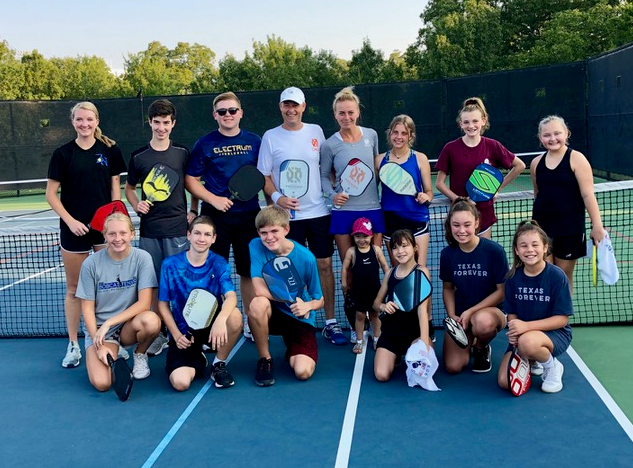 Texas Open junior players with Lucy Kovalova and Matt Wright 